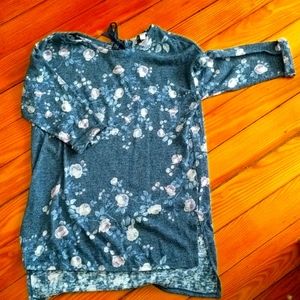 Pretty floral sweater